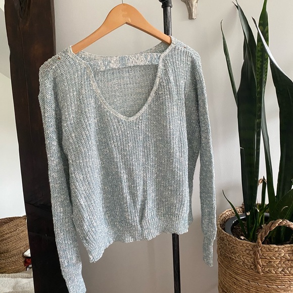 Sweater - Picture 2 of 3